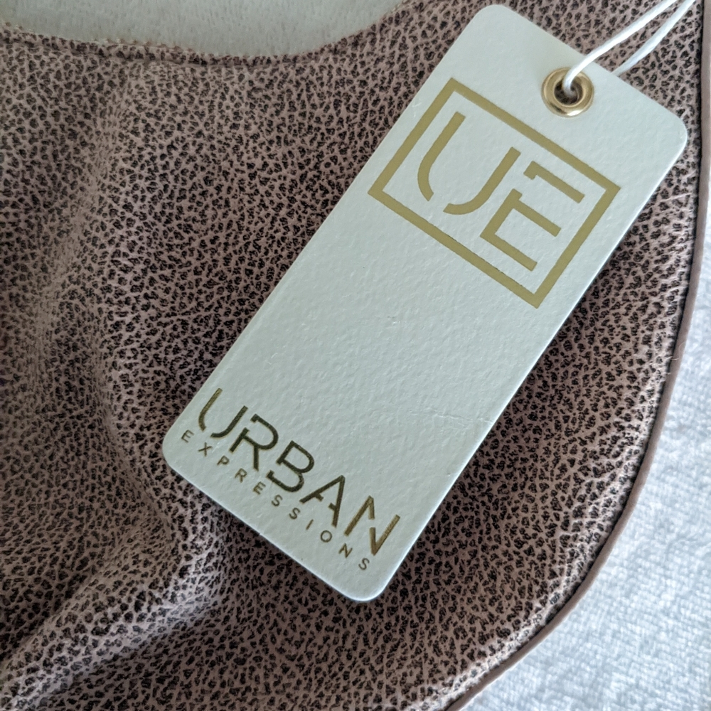 NWT Urban Expressions Crossbody Should Bag in Blush - Picture 4 of 7